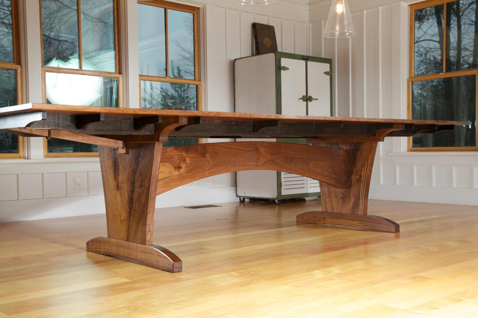 woodworking a dining room table
