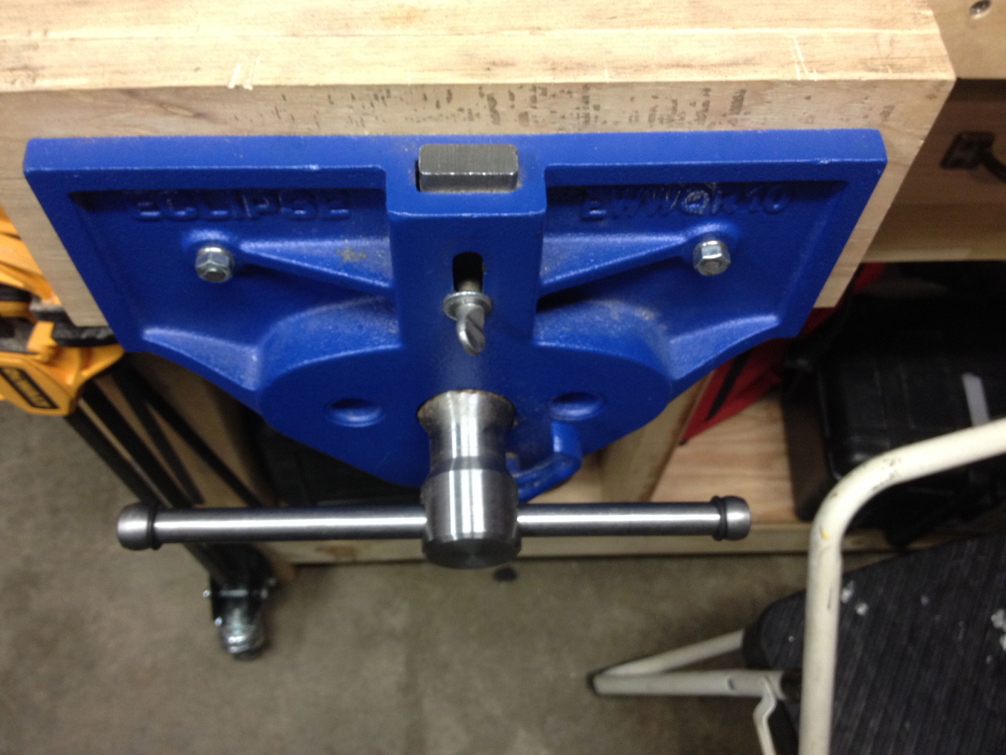 Tool Review: Eclipse 10" Quick Release Bench Vise - Woodworking Blog