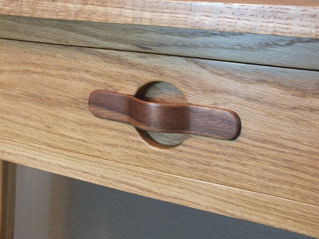 Steam bent wooden drawer pull